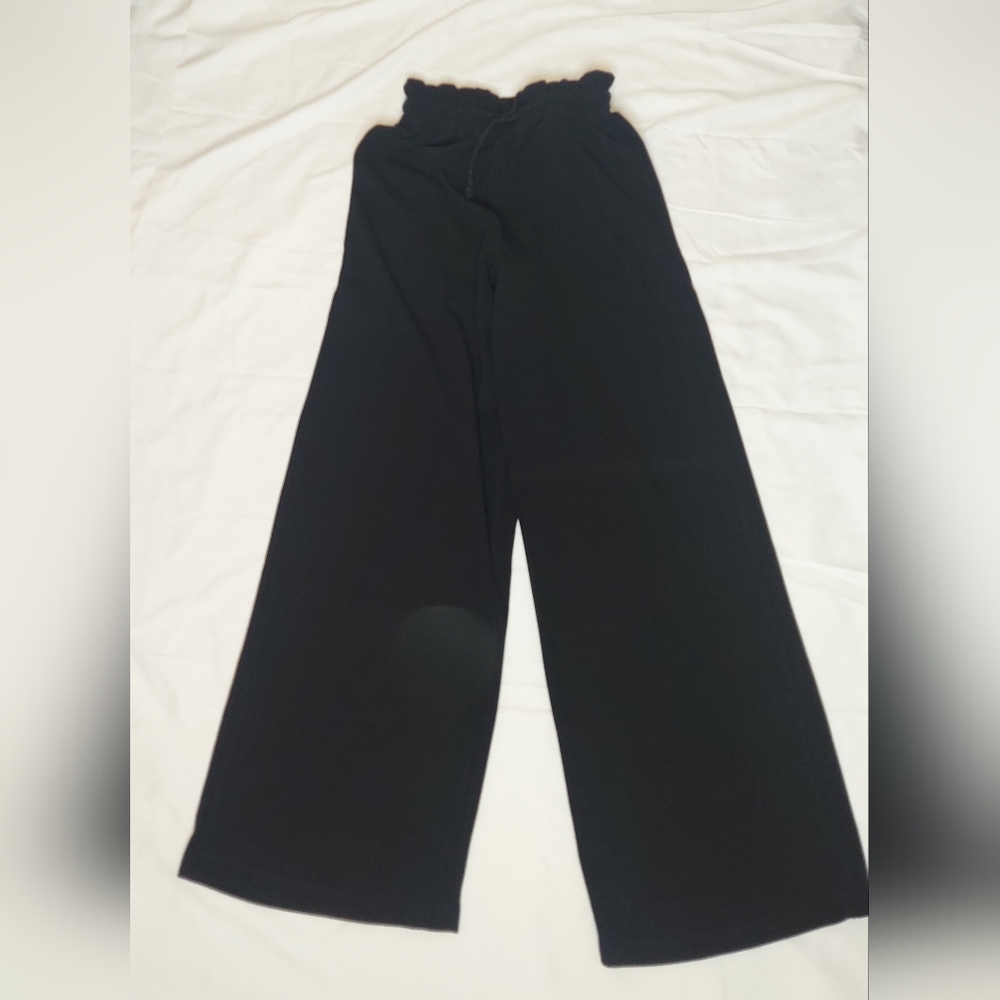 Black wide leg pants